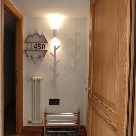 דירה New****alpe Veille: Chalet Centro 2 Bagni E Garage Privato לה טוויל